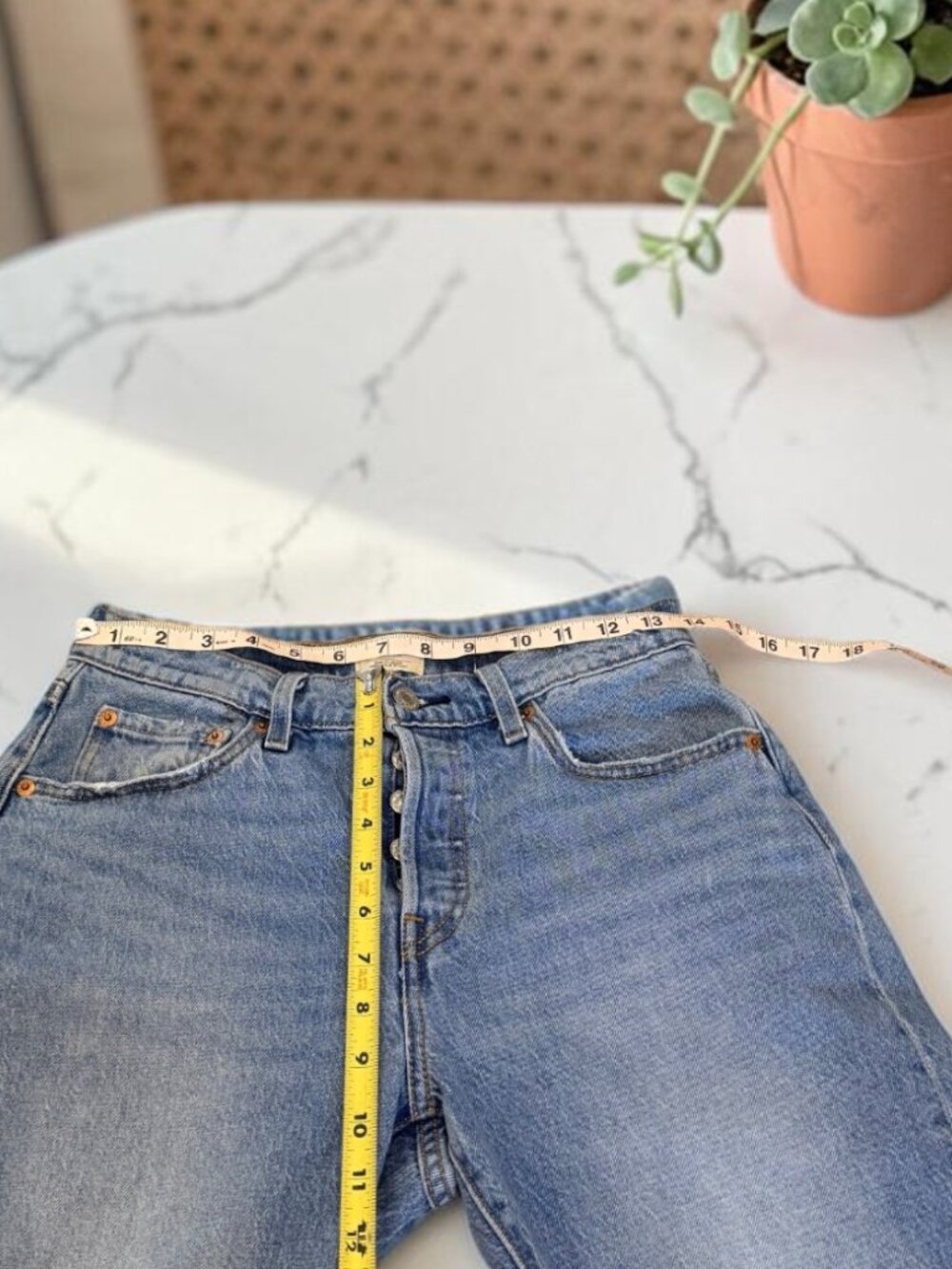 Levi's 501 Curve Straight Stretch Jeans Size 28 Button Fly Medium Wash - Picture 7 of 14
